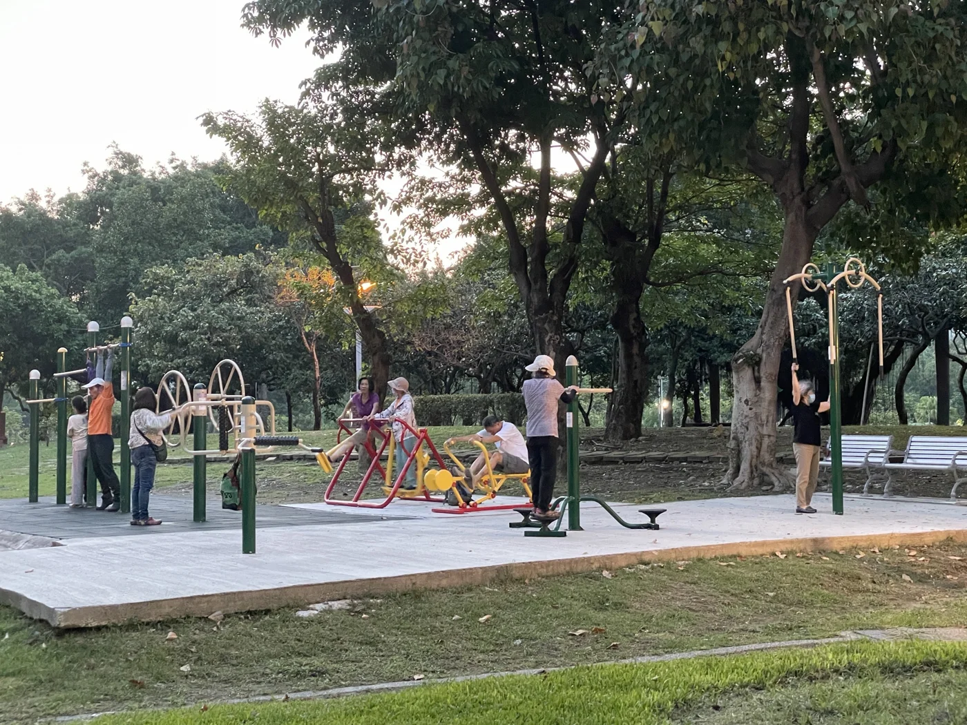 安泰里綠意環繞的公園與居民休憩空間